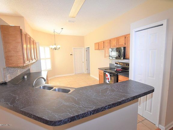 4th image of 1857 Broadhaven Dr