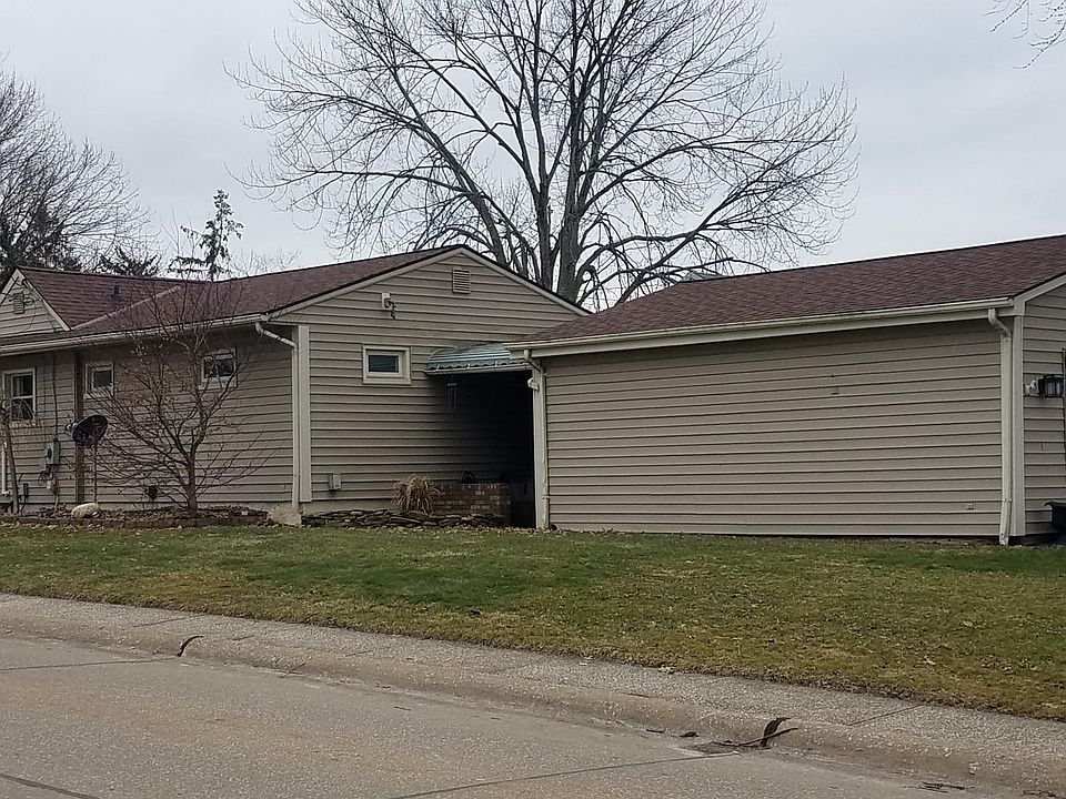 2nd image of 401 N Harmony St