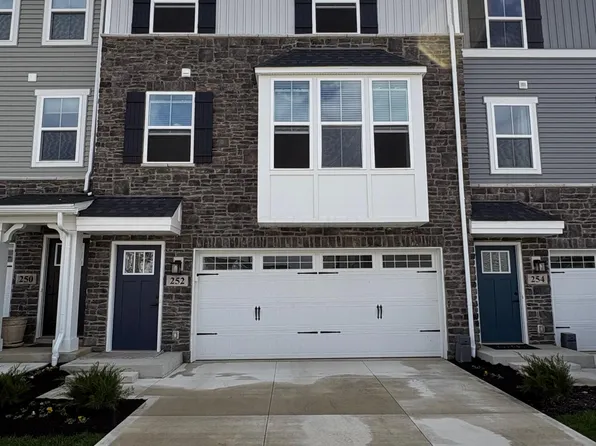 252 Via Corso, Delaware, OH 43015