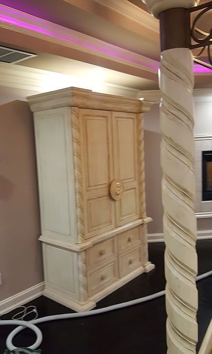 1st image of 120 Saint Marks Dr