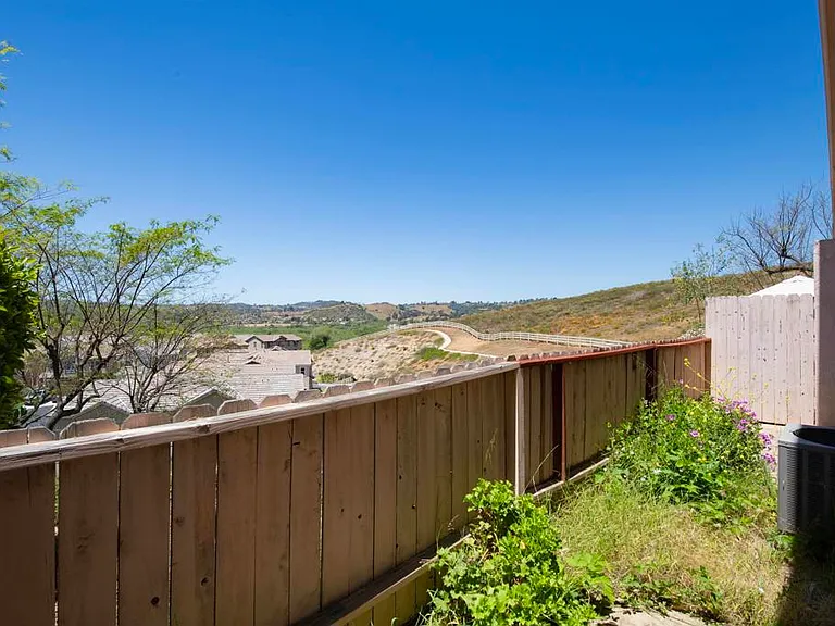 31916 Del Cielo Este — Photo 15