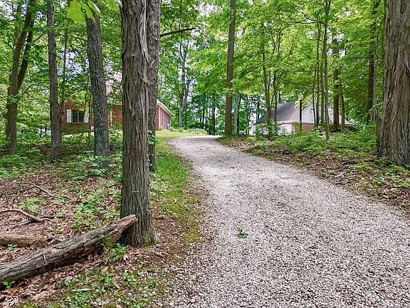 2nd image of 5245 Hickory Grove Rd