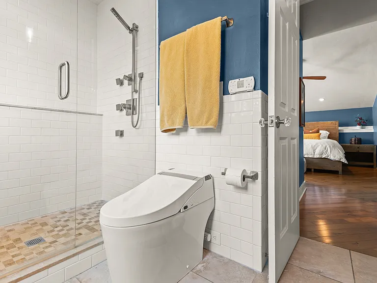 Ensuite Bathroom #1