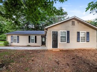 650 N Wood Path Dr, Stone Mountain, GA 30083