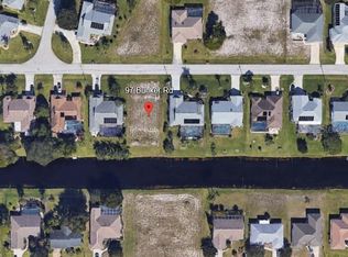 97 Bunker Rd, Rotonda West, FL 33947