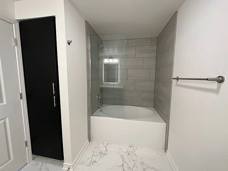 Hampton Astoria — Photo 16