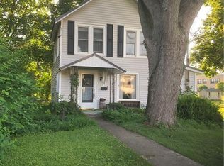 21 Linwood Ave, Warsaw, NY 14569