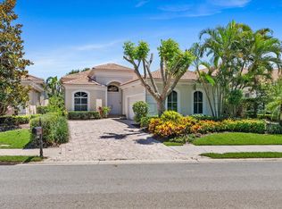 104 Isle Dr, Palm Beach Gardens, FL 33418