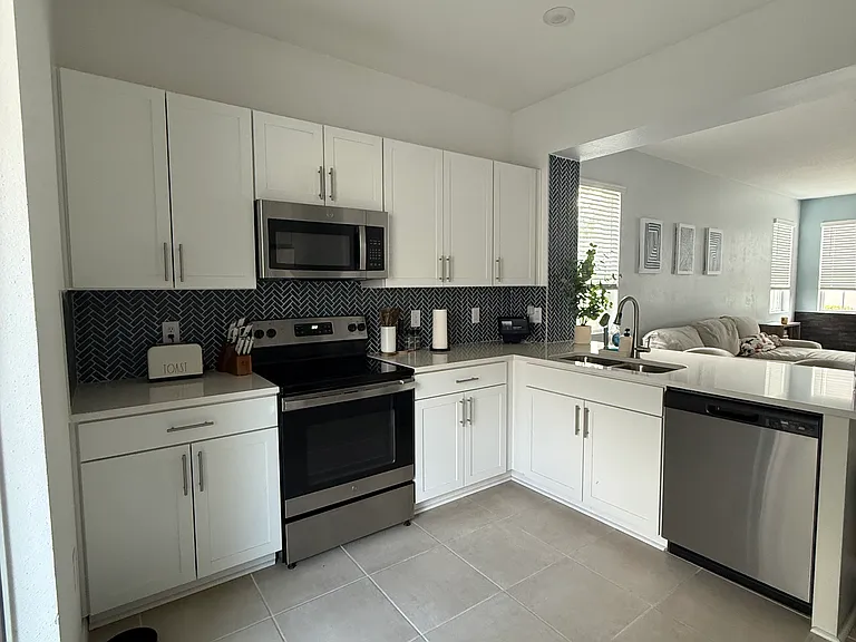 6264 Fairmont Ln — Photo 11