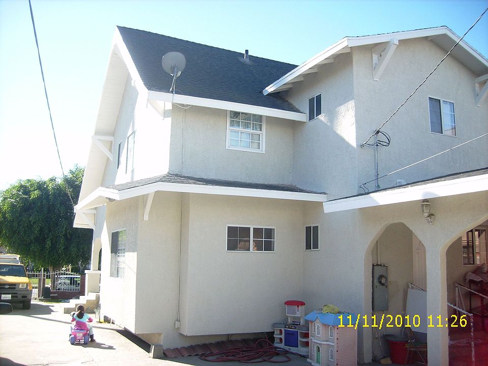 2nd image of 537 W 49th St