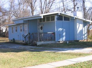 1626 N Golden Ave, Springfield, MO 65802
