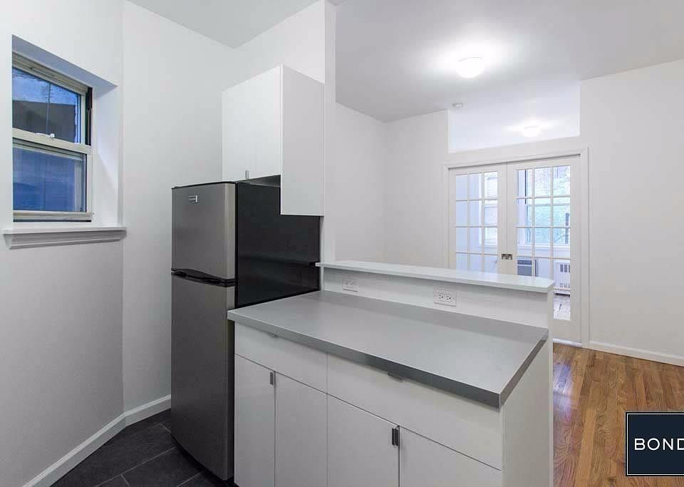 1st image of 306 E 71st St APT 4D
