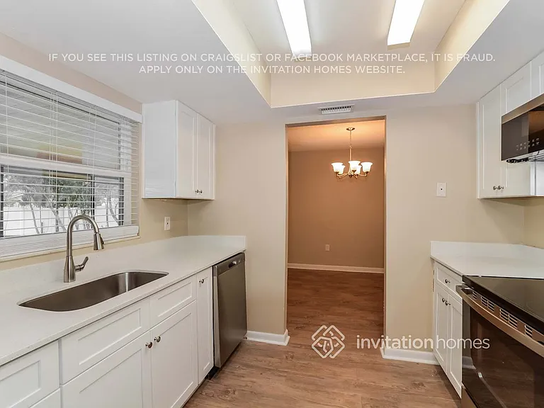 918 Rangeline Rd — Photo 6