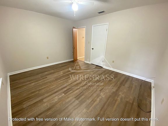5th image of 310 E Cranford Ave