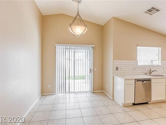 4th image of 3276 Fossil Springs St