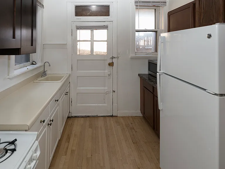 2904 N Seminary Ave #2 — Photo 11