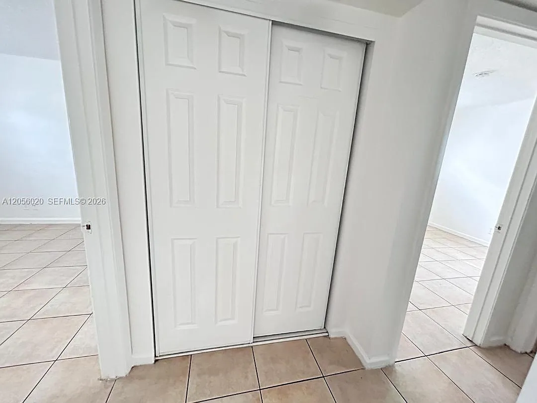 2 bed, 825 sqft, $1,875 — Photo 3