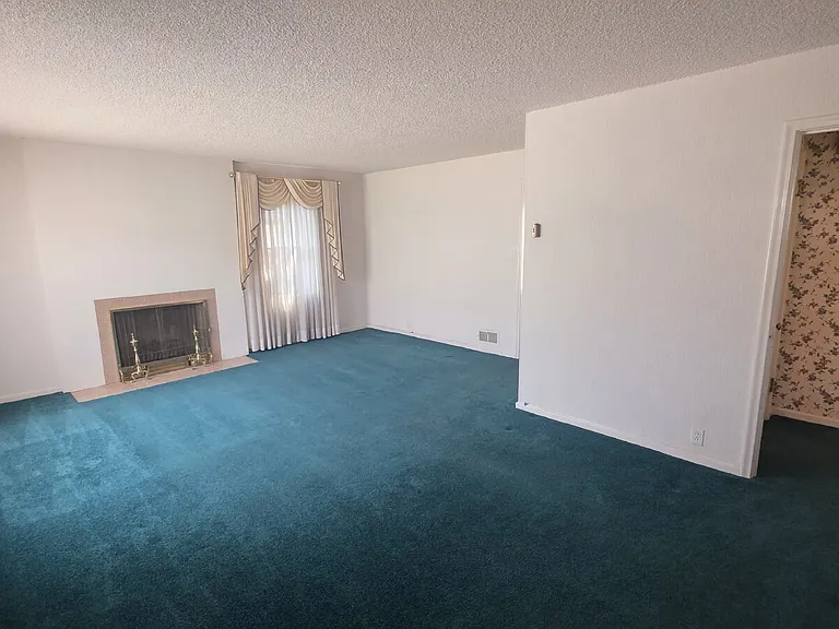 3565 Eccles Ave #UP — Photo 3