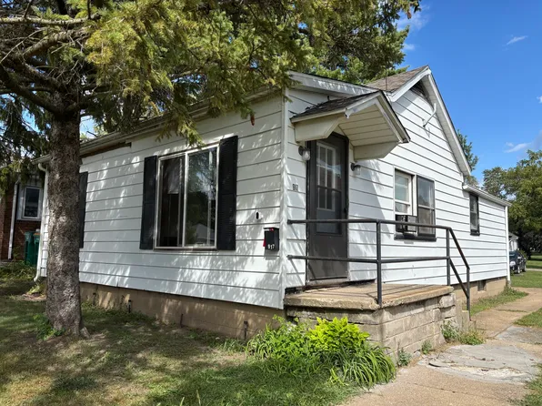 917 Johnson St, Streator, IL 61364