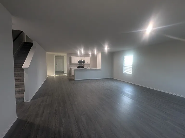 868 Eagles Nest Dr — Photo 7