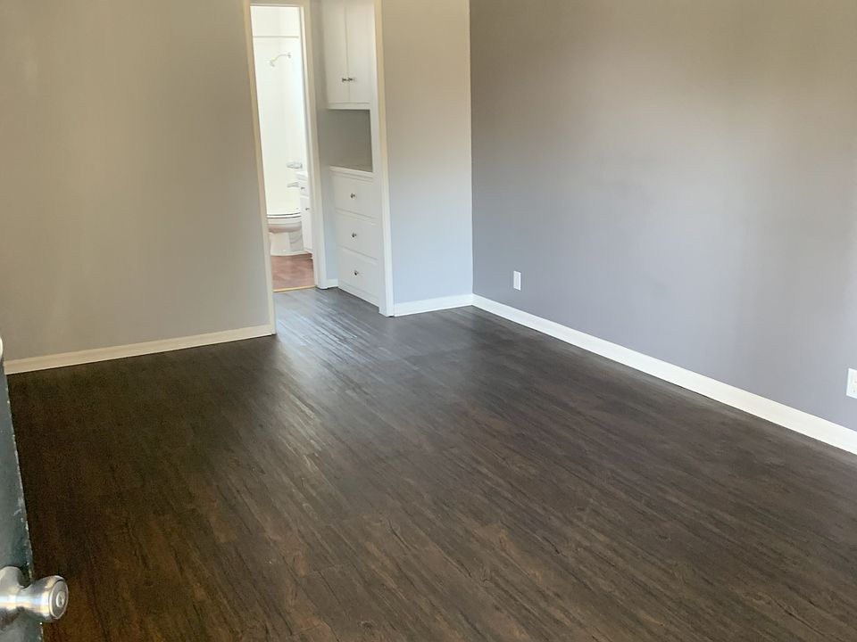 1st image of 7703 Comstock Ave APT C
