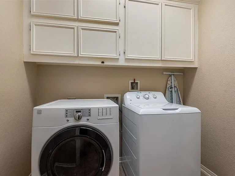 130 Zephyr Bend Pl — Photo 22