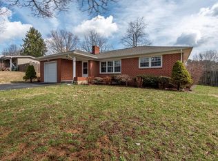 237 Sherwood Rd, Bristol, VA 24201