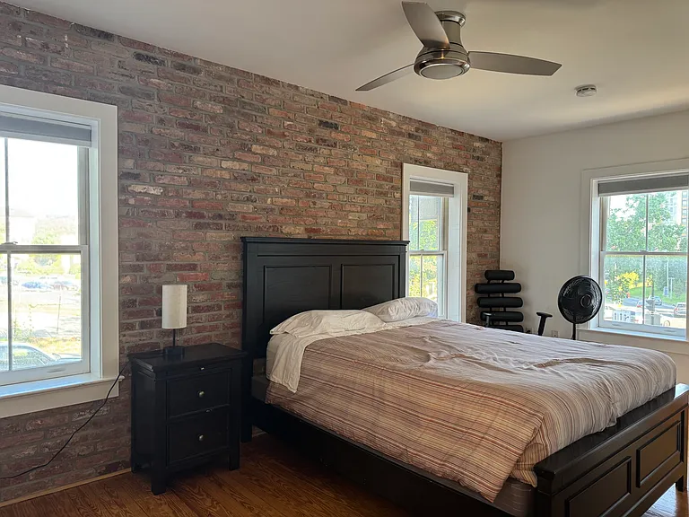 400 M St NW #2 — Photo 8