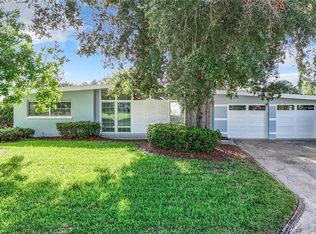 161 Overbrook St W, Belleair Bluffs, FL 33770