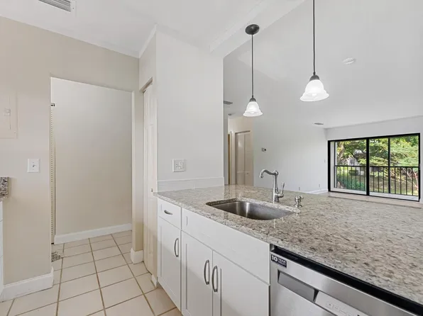 160 NW 70th Street #204, Boca Raton, FL 33487