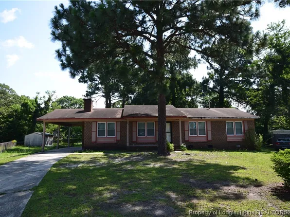 682 Lava Trl, Fayetteville, NC 28311