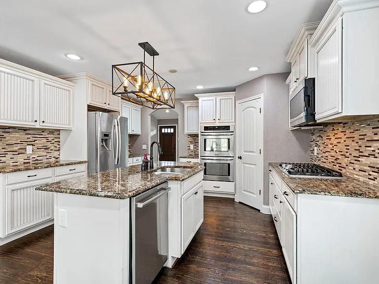 8406 Lakemont Dr — Photo 7
