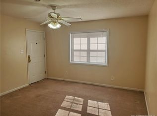 205 Vineland Dr, Fayetteville, NC 28306