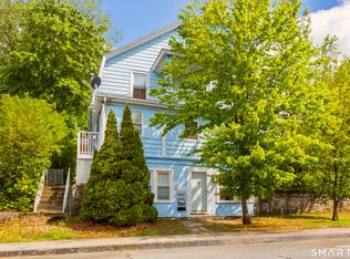 182 Vauxhall Street, New London, CT 06320