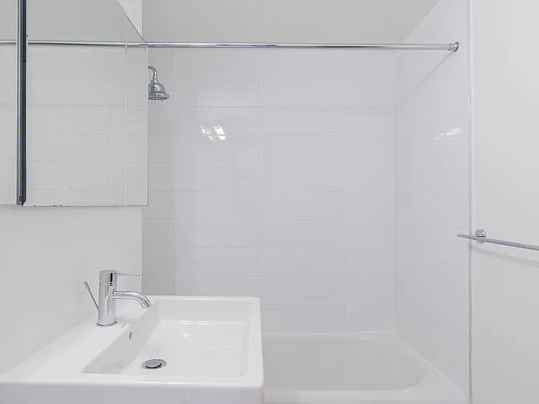 400 E 58th St #16HW — Photo 10