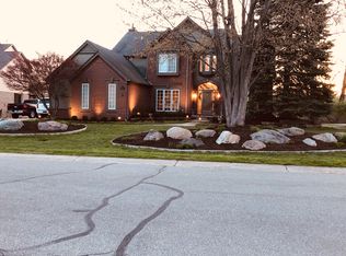 4239 Arcadia Dr, Auburn Hills, MI