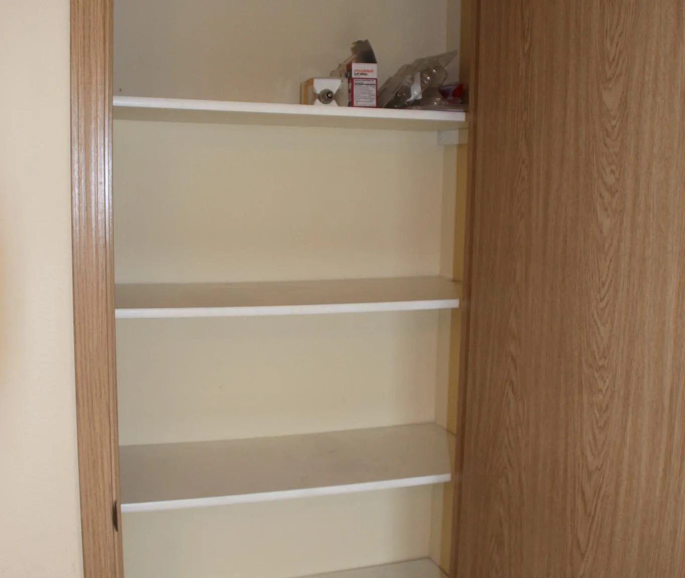 3 bed, 2.5 bath, 1800 sqft, $1,900 — Photo 4