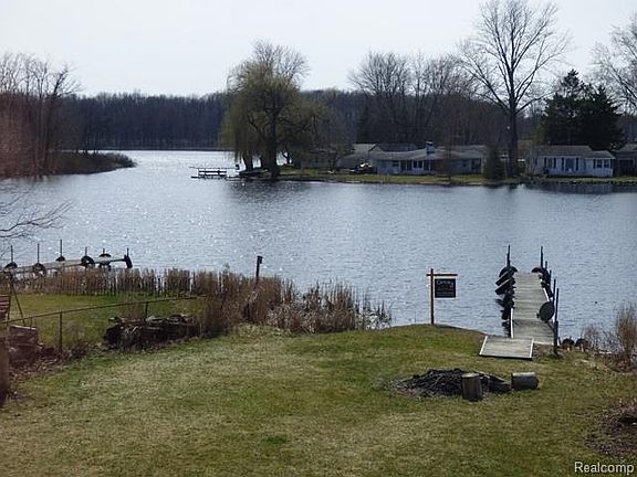 2nd image of 11759 Patterson Lake Dr