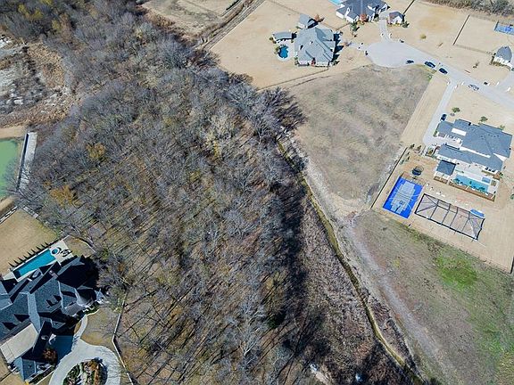 2nd image of 955 Bentwater Dr Lot 15R