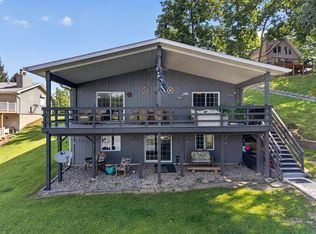 2 Clubhouse Dr, Varna, IL 61375
