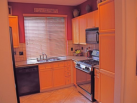 Granite, tile kitchen