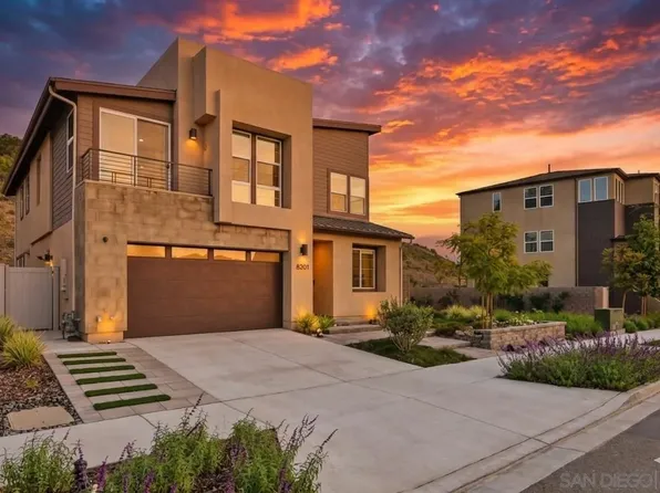 8201 Rose Quartz Cir, San Diego, CA 92126