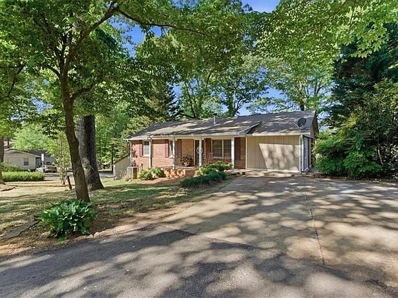 3rd image of 1440 Cochran Ridge Rd