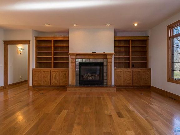 5th image of 4726 Rhone Dr