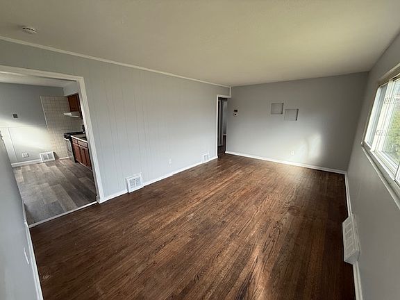 5th image of 5790 Robert Dr