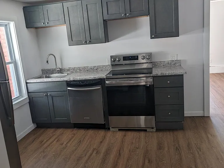 22 Chase St — Photo 1