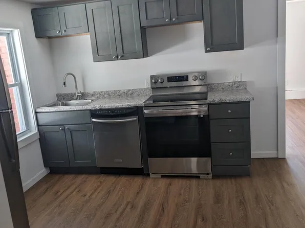 22 Chase St, Claremont, NH 03743