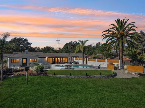 2235 Gum Tree Ln, Fallbrook, CA 92028