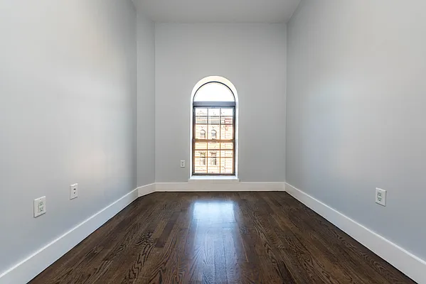 Rented by Nooklyn NYC LLC | media 59