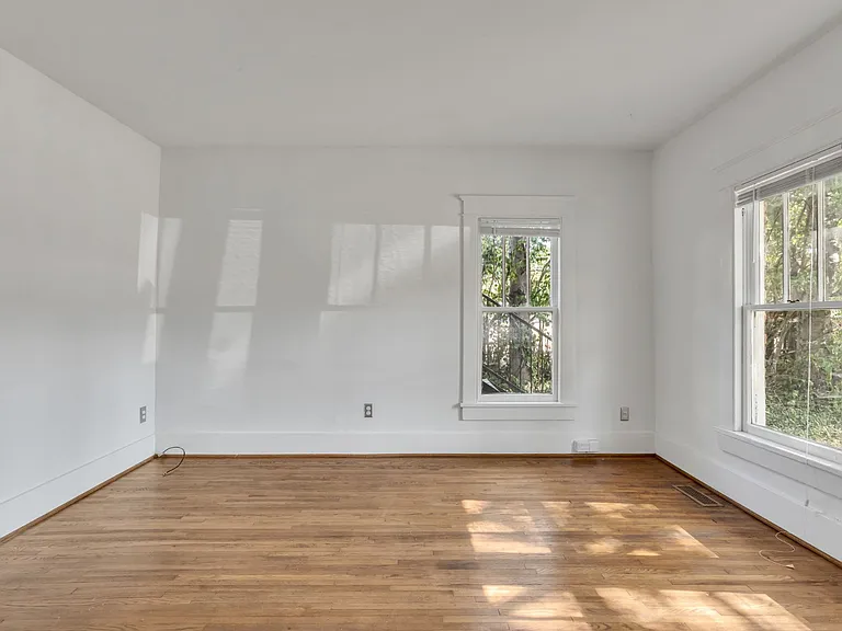 605 Park Cir #B — Photo 13